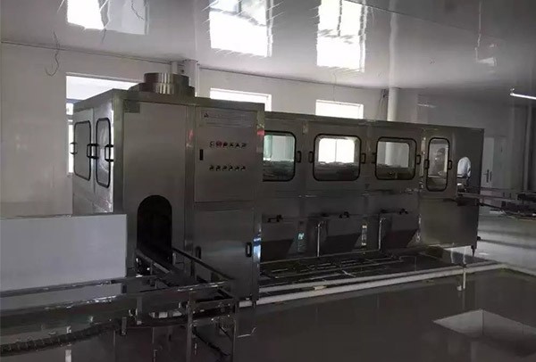 灌装机