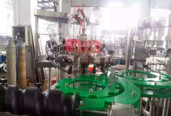灌装机